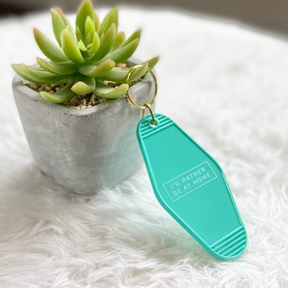 Retro Motel Keychain-I’d rather be at home